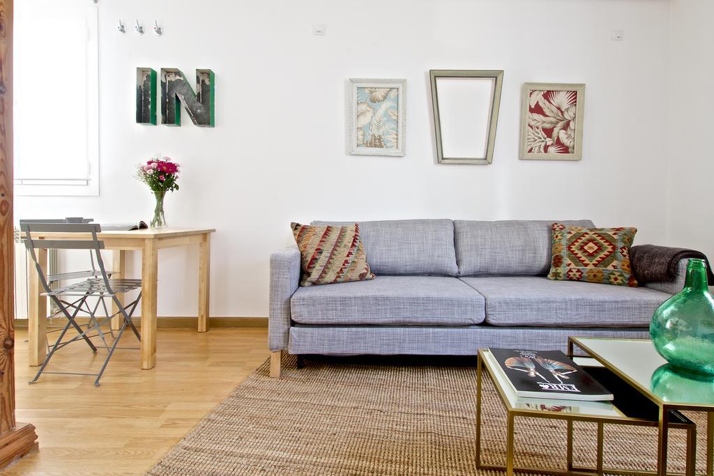 Habitat Apartments Latina Madrid Rum bild