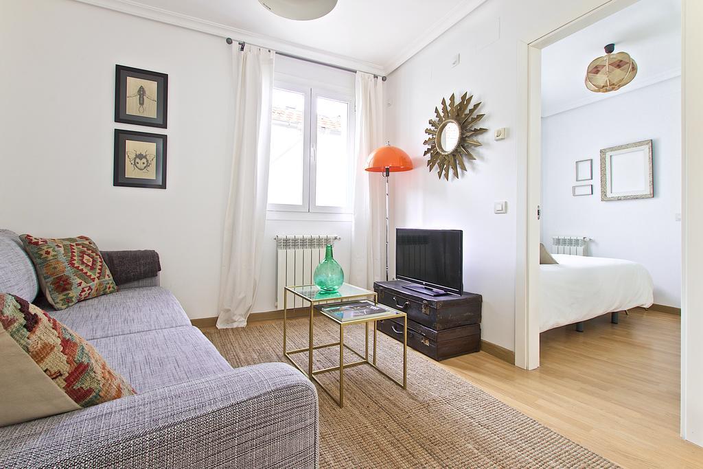 Habitat Apartments Latina Madrid Rum bild