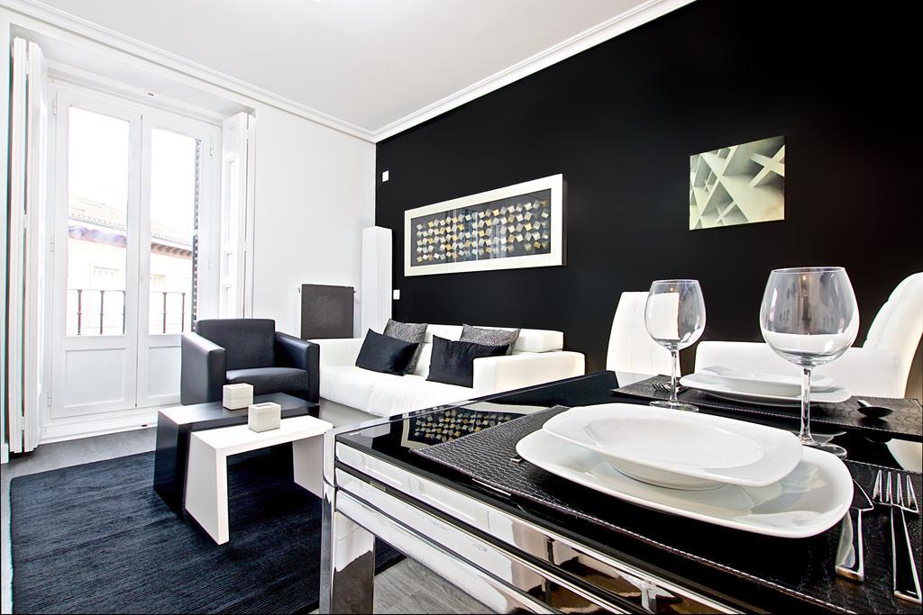 Habitat Apartments Latina Madrid Rum bild