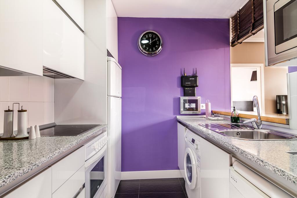 Habitat Apartments Latina Madrid Rum bild