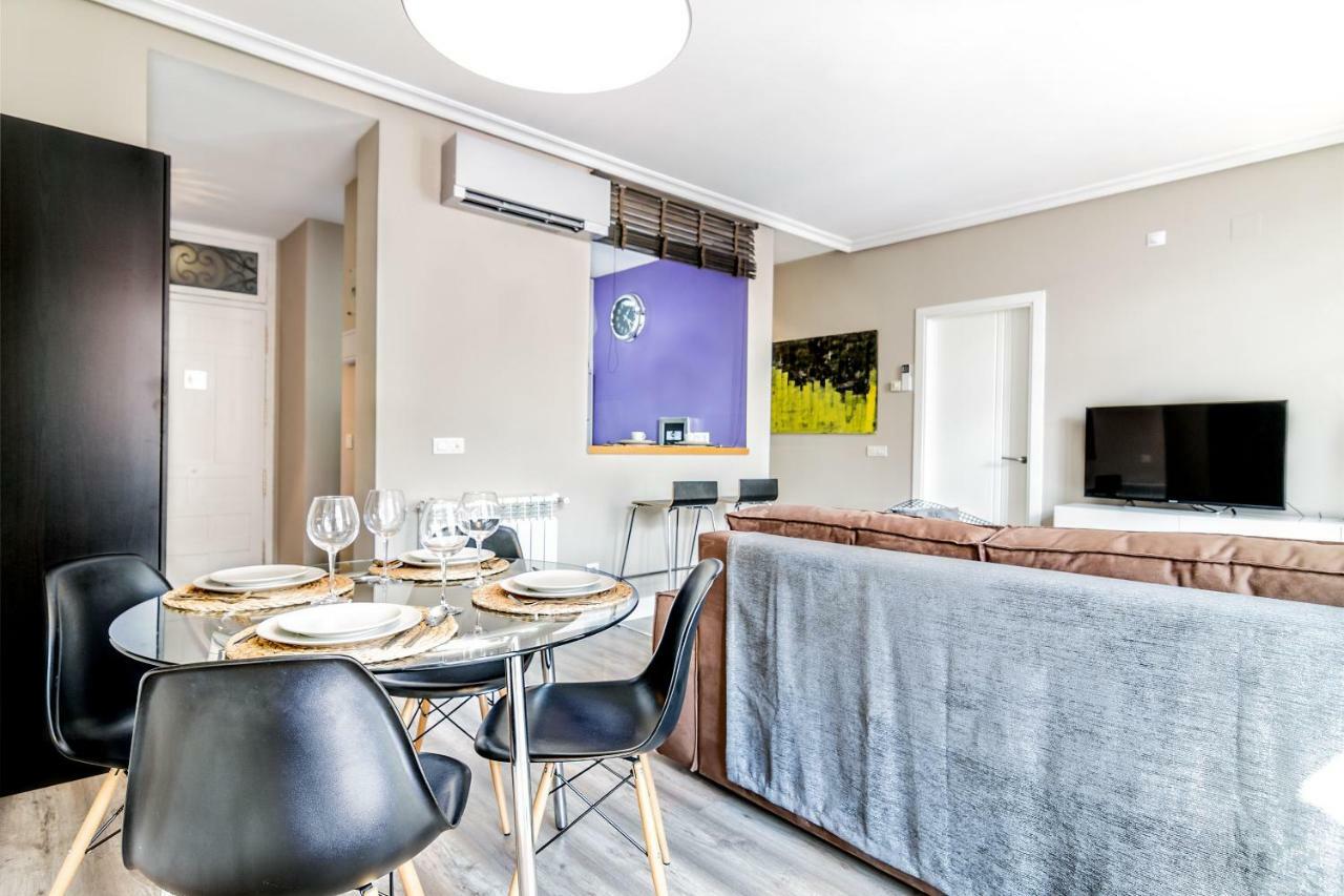 Habitat Apartments Latina Madrid Exteriör bild